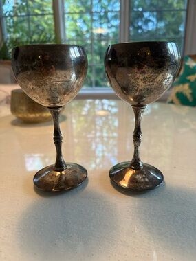 FB Rogers Vintage Goblet Wine Glass - Pair